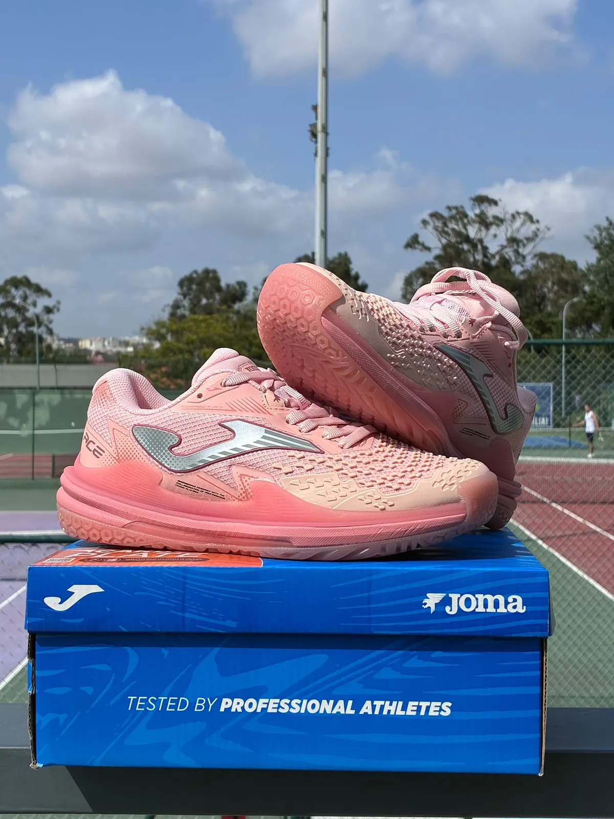 Joma T.Ace · Rosa