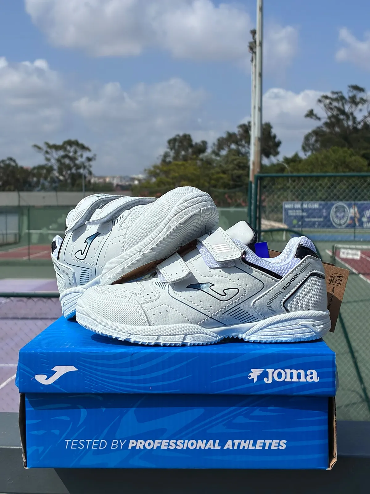 Joma School · Criança